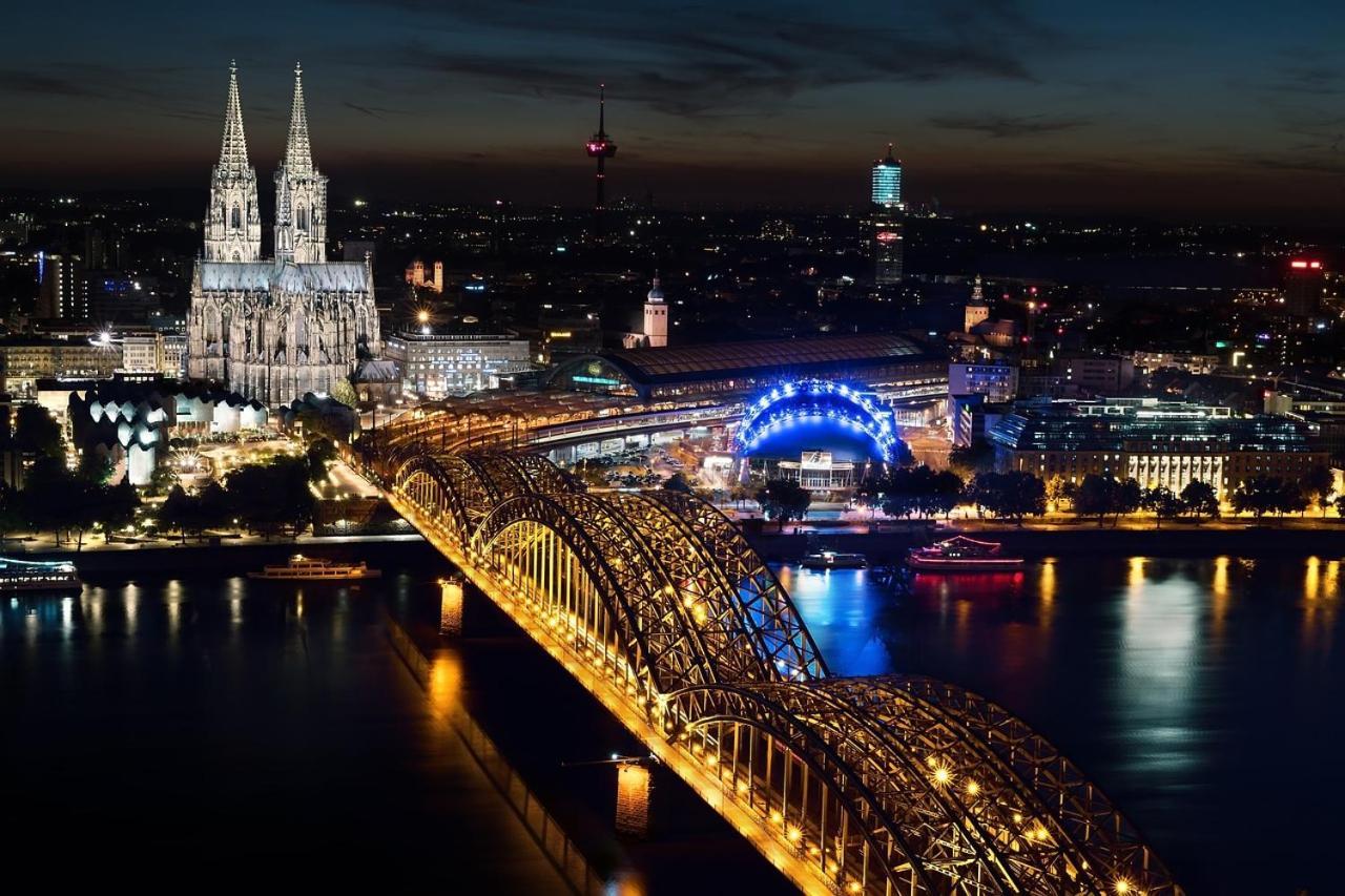 Hotel Day8 Cologne