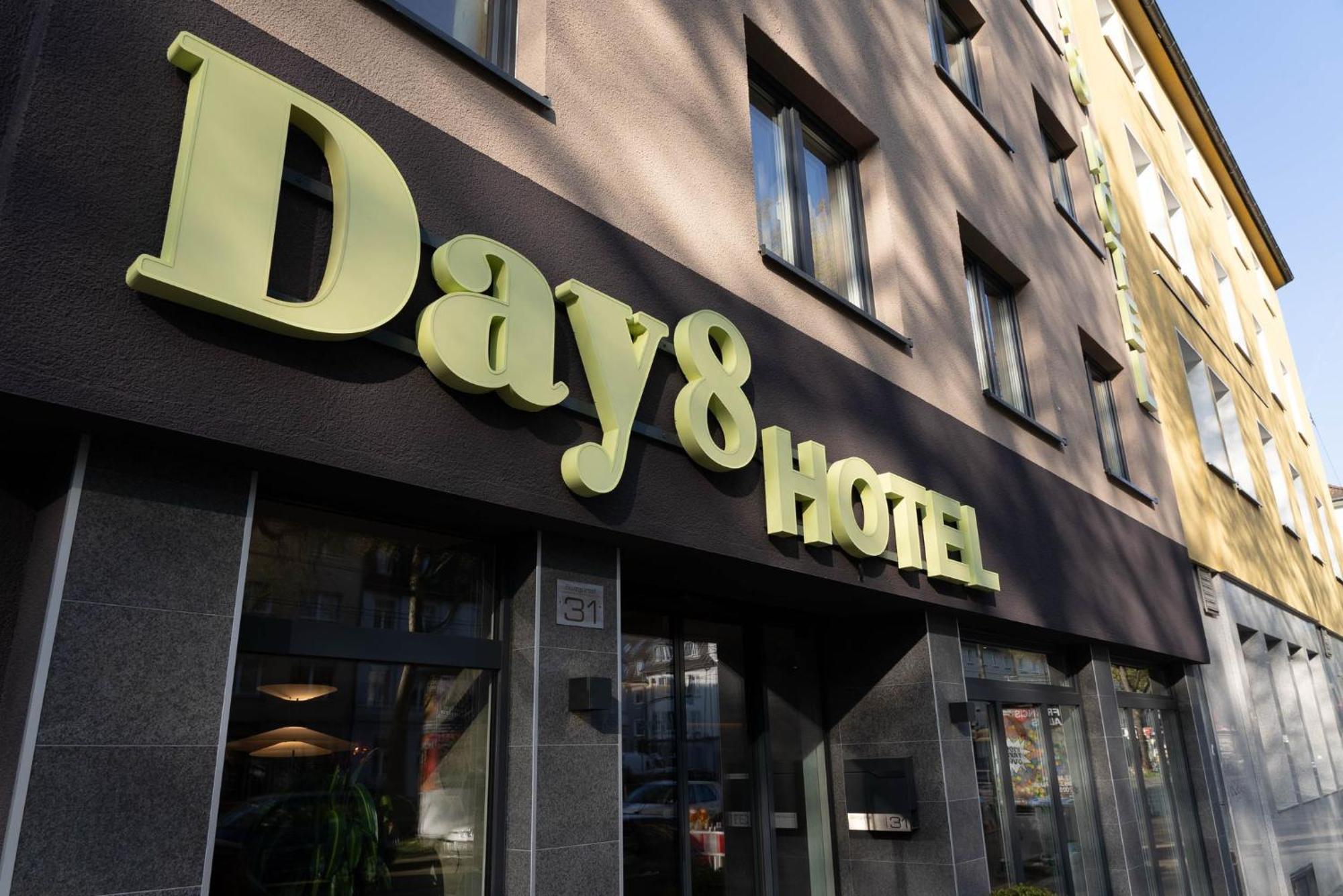 Day8 Hotel 3*